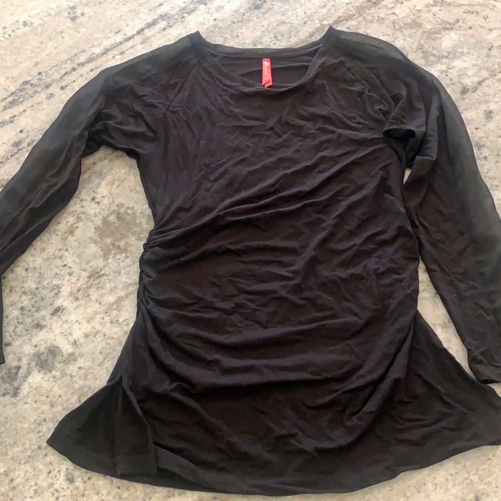 Ruby Ribbon size M sheer sleeve top